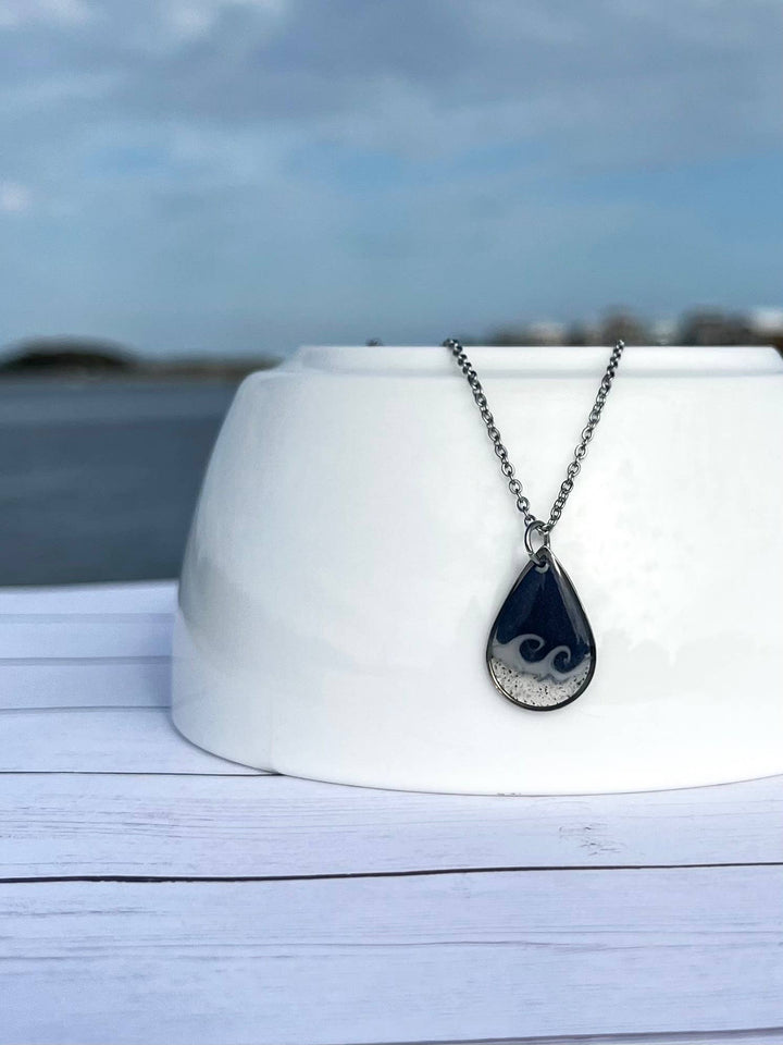 Florida Sand Rain Drop Wave Necklace