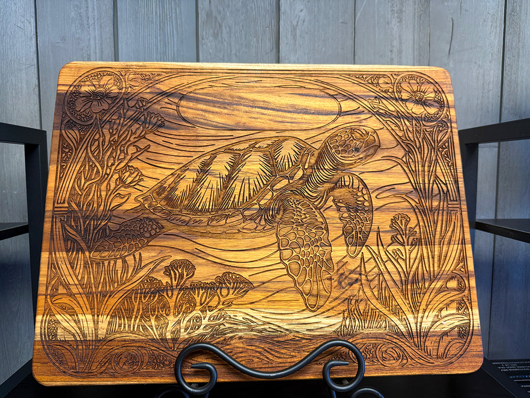 Engraved Turtle Design Cutting Board with Juice Groove