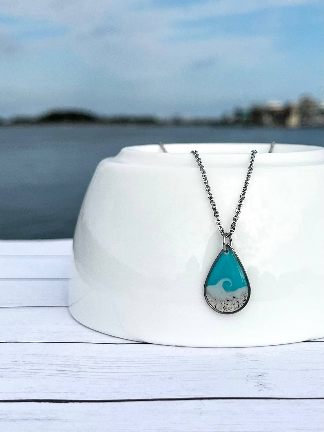 Florida Sand Rain Drop Wave Necklace